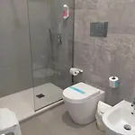 利昂德奥罗酒店 3* 科莱奥内