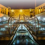 利昂德奥罗酒店 酒店 3*
